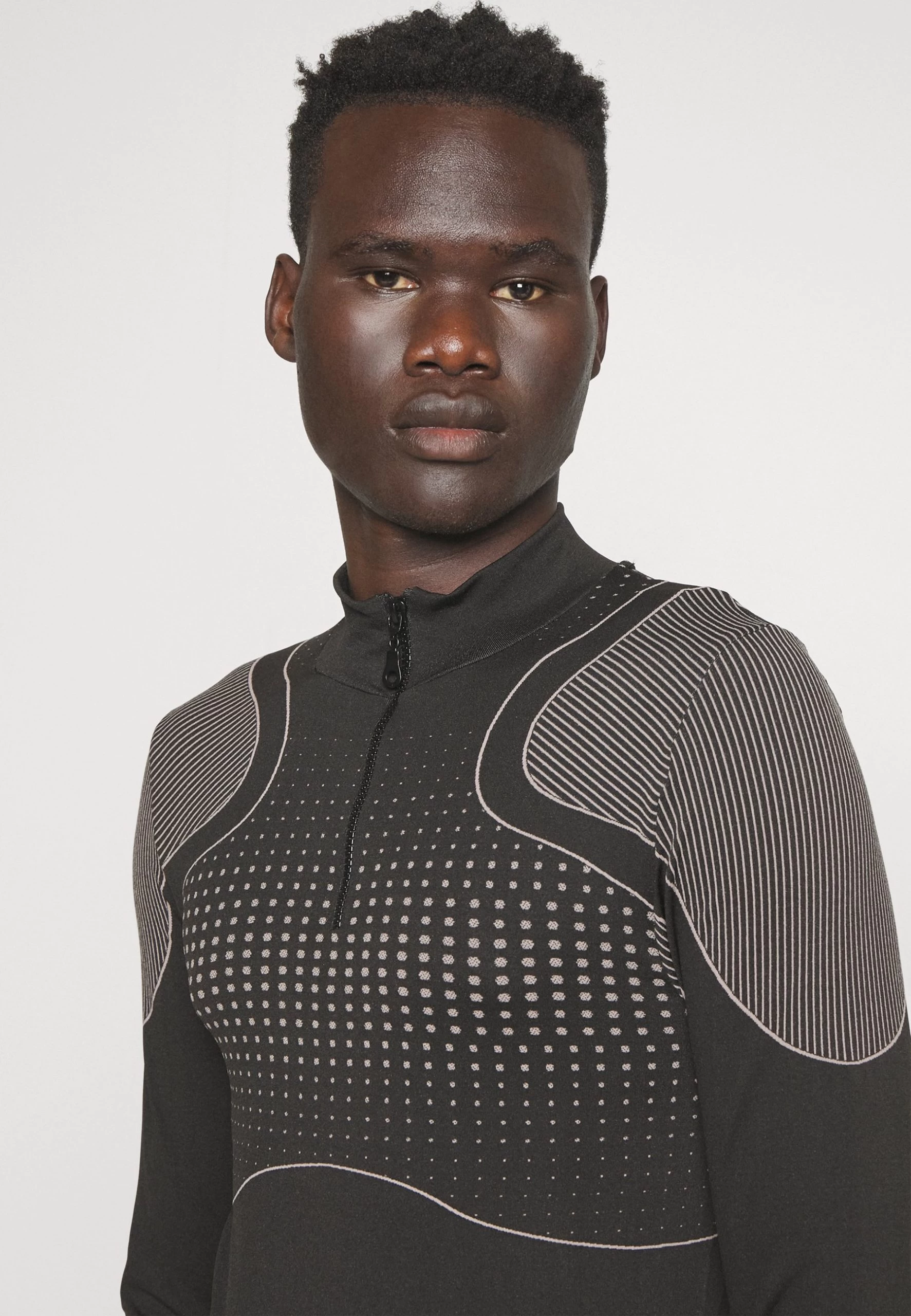 YOURTURN Jaquard Sports Unisex - T-Shirt À Manches Longues - Black 4 YOURTURN Jaquard Sports Unisex - T-Shirt À Manches Longues - Black – Image 4