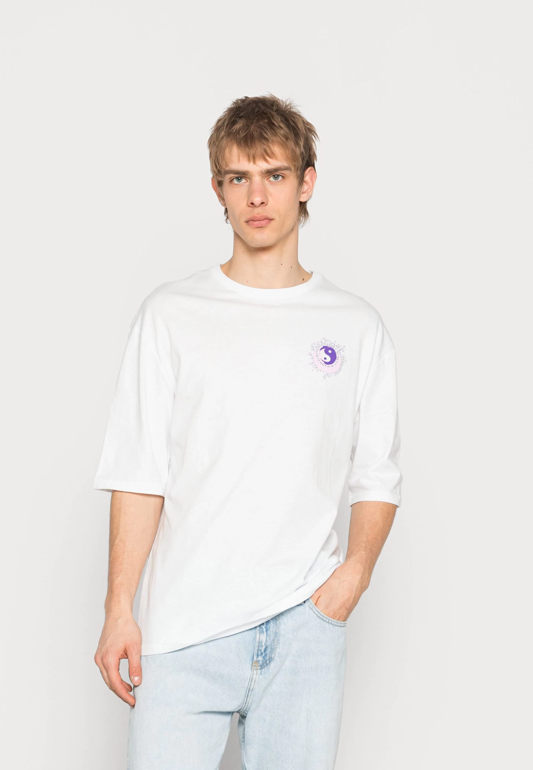 YOURTURN Good In Everything Graphic T-Shirt Unisex - T-Shirt Imprimé - White 3 YOURTURN Good In Everything Graphic T-Shirt Unisex - T-Shirt Imprimé - White – Image 3