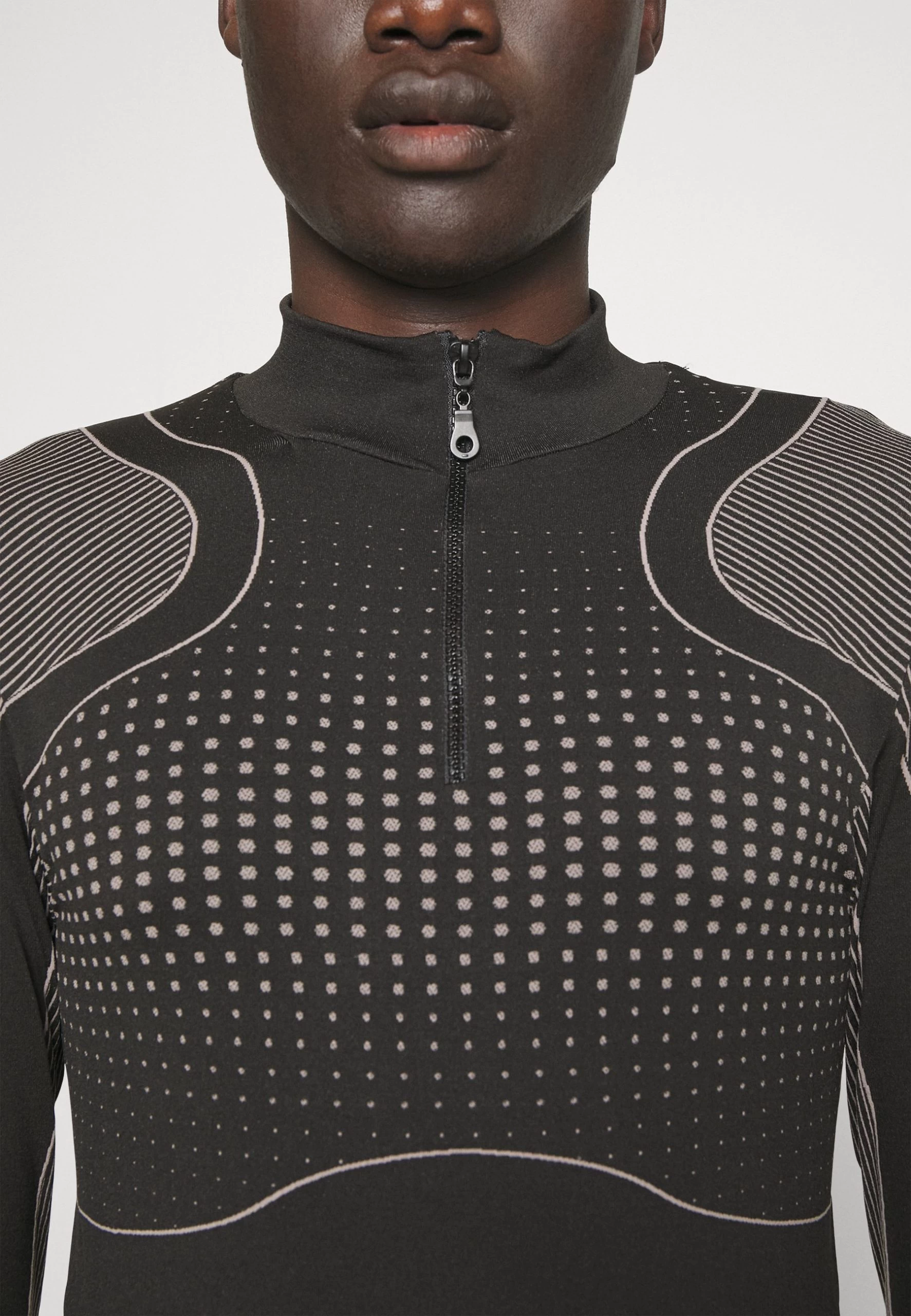 YOURTURN Jaquard Sports Unisex - T-Shirt À Manches Longues - Black 6 YOURTURN Jaquard Sports Unisex - T-Shirt À Manches Longues - Black – Image 6