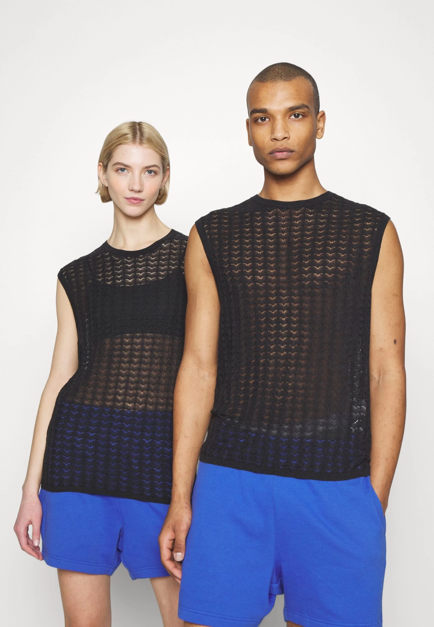 YOURTURN Sheer - Pullover - Black 1 YOURTURN Sheer - Pullover - Black