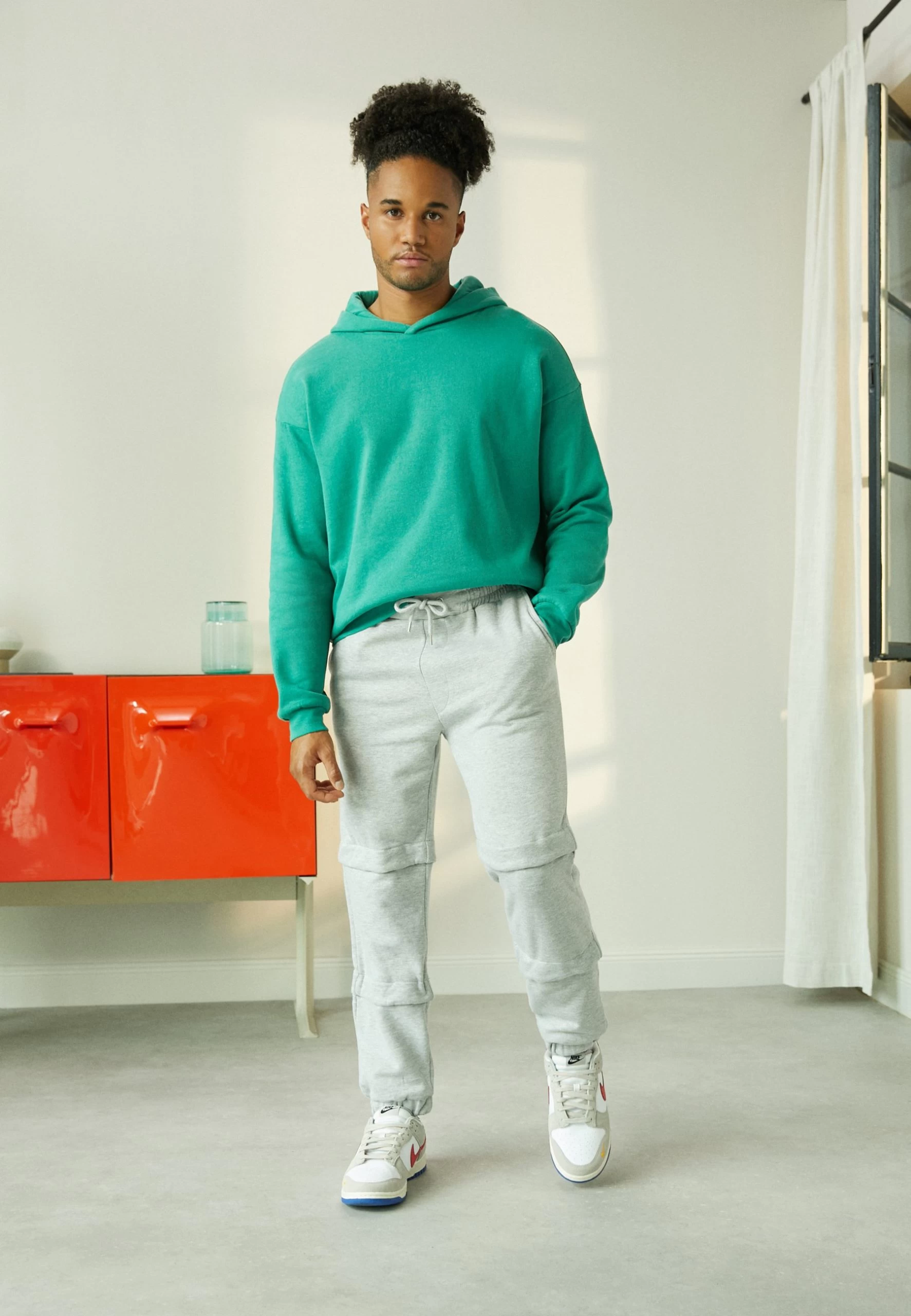 YOURTURN Unisex - Sweat À Capuche - Green 2 YOURTURN Unisex - Sweat À Capuche - Green – Image 2