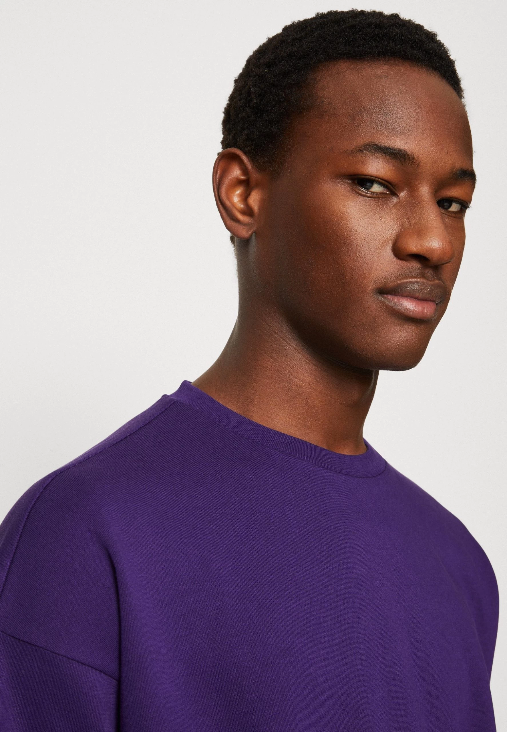 YOURTURN Unisex - Sweatshirt - Purple 4 YOURTURN Unisex - Sweatshirt - Purple – Image 4