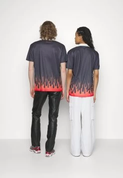 YOURTURN Unisex - Polo - Black 9 YOURTURN Unisex - Polo - Black -Mode-YOURTURN 437e85a7bfa946cfa5640f8395147e55