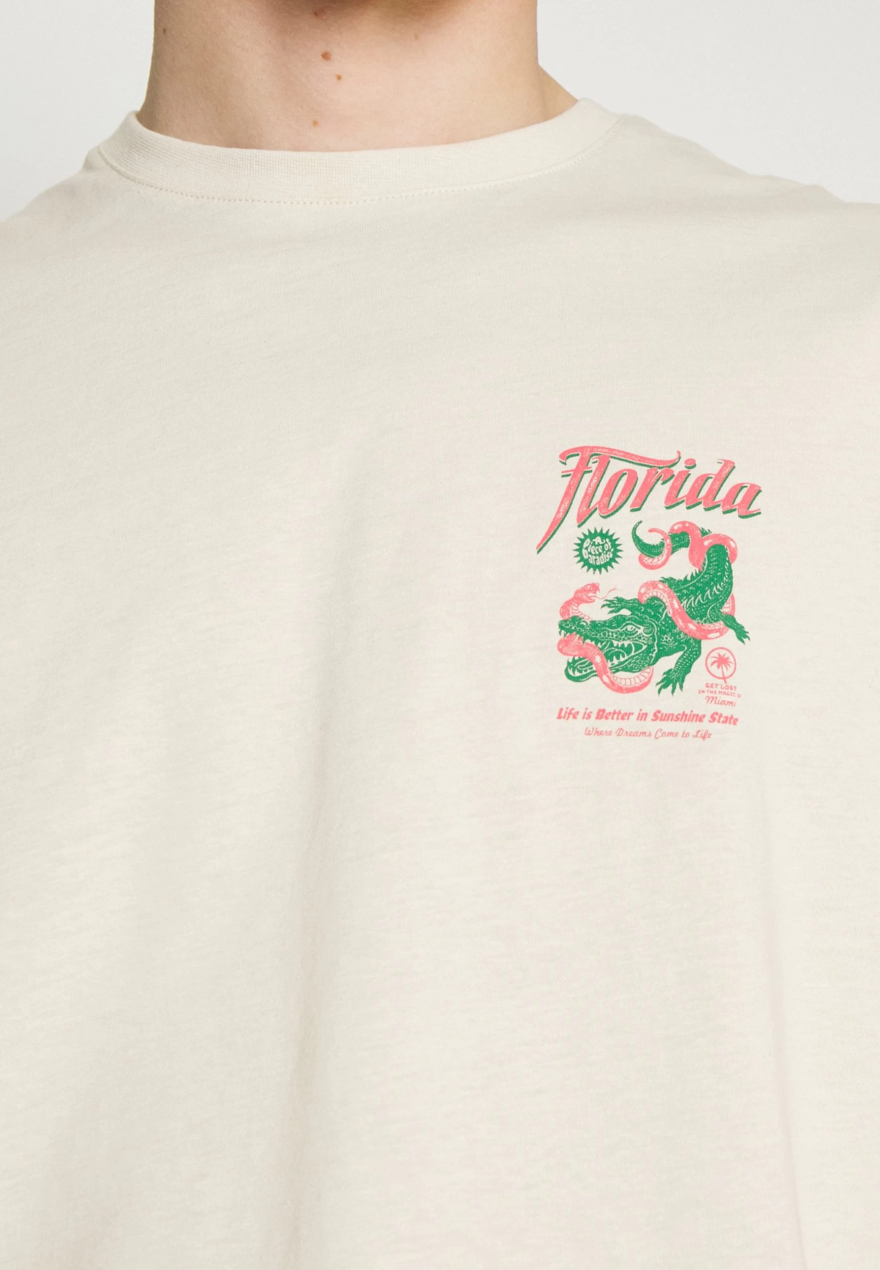 YOURTURN Crocodile Florida Graphic Tee Unisex - T-Shirt Imprimé - Beige 5 YOURTURN Crocodile Florida Graphic Tee Unisex - T-Shirt Imprimé - Beige – Image 5