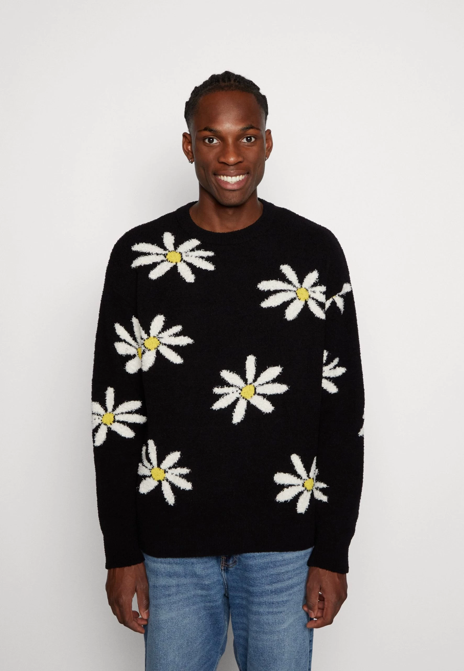 YOURTURN Pullover - Black 1 YOURTURN Pullover - Black