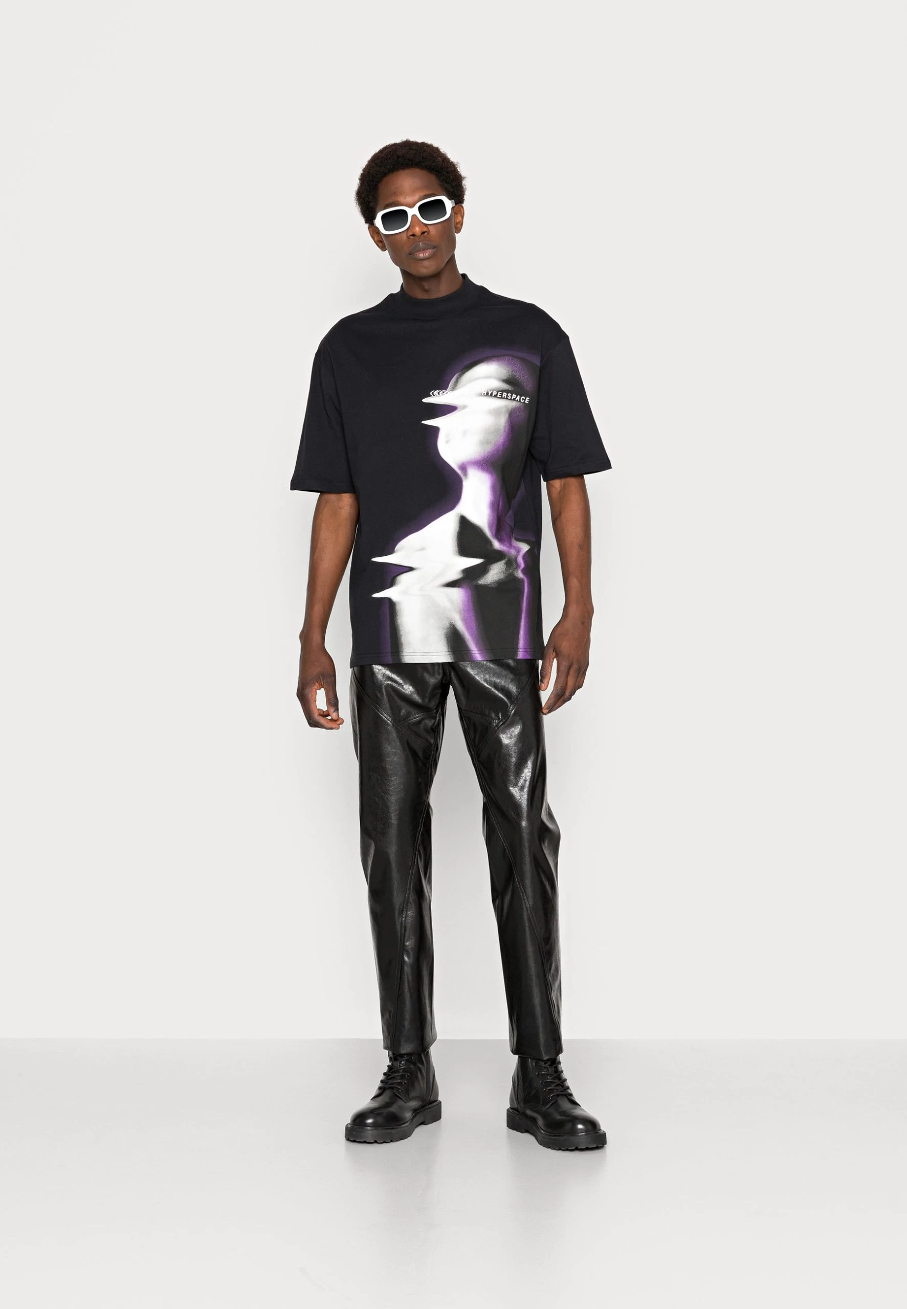 YOURTURN Unisex - T-Shirt Imprimé - Black 2 YOURTURN Unisex - T-Shirt Imprimé - Black – Image 2