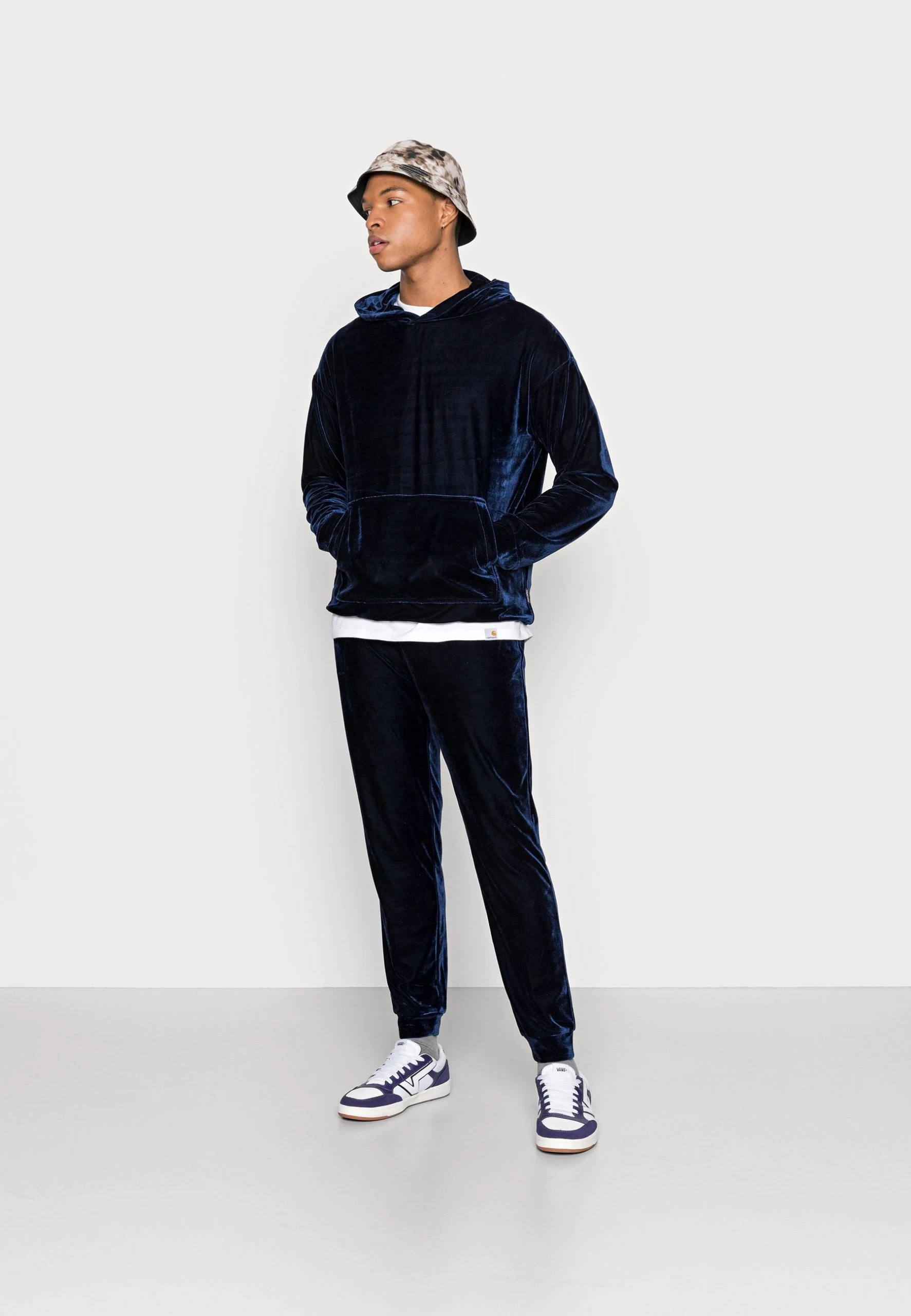 YOURTURN Festive Hoodie Unisex - Sweat À Capuche - Dark Blue 2 YOURTURN Festive Hoodie Unisex - Sweat À Capuche - Dark Blue – Image 2