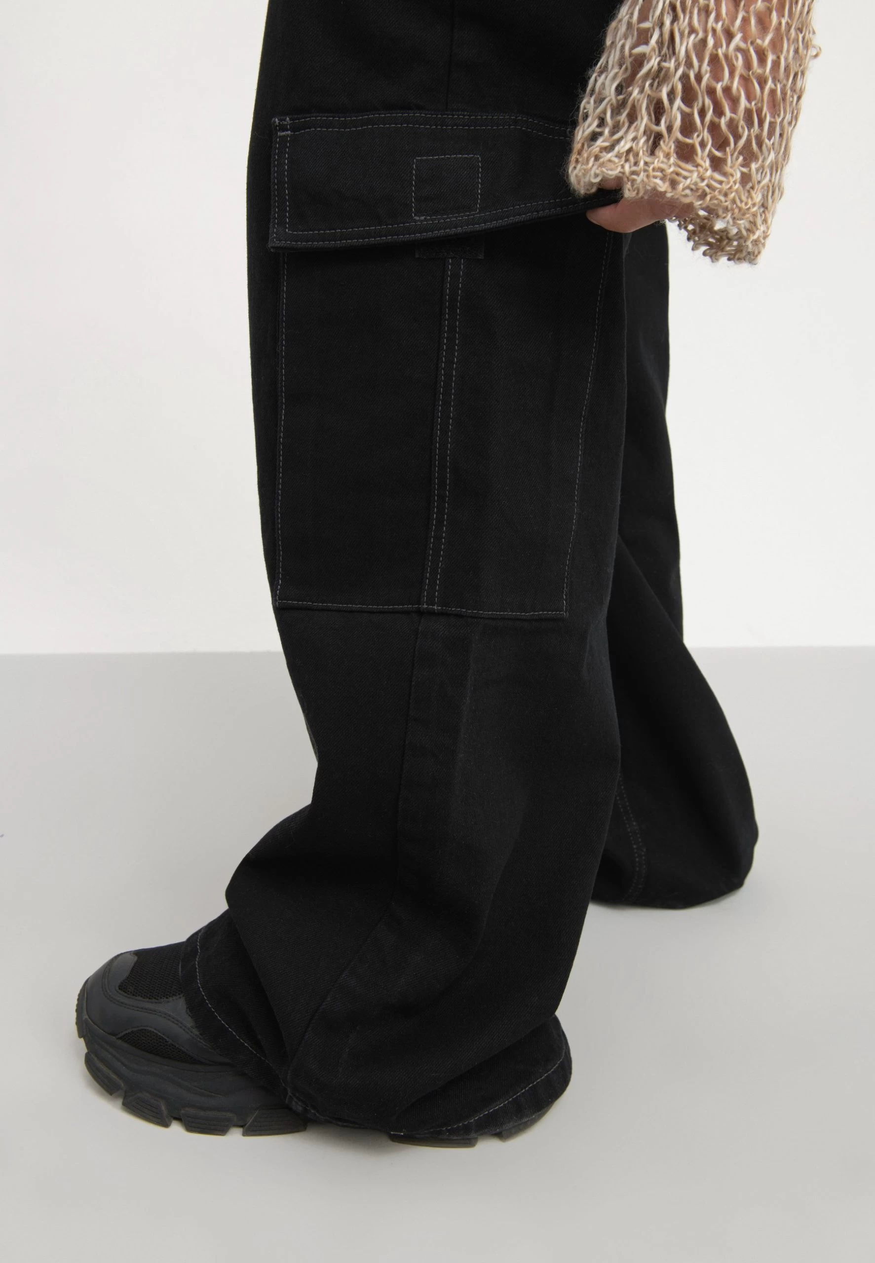 YOURTURN Unisex - Jean Boyfriend - Black Denim 6 YOURTURN Unisex - Jean Boyfriend - Black Denim – Image 6