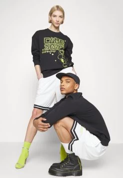 YOURTURN Unisex - Short - White -Mode-YOURTURN 6f5ad2a77f02486f8de5bd002f616c64