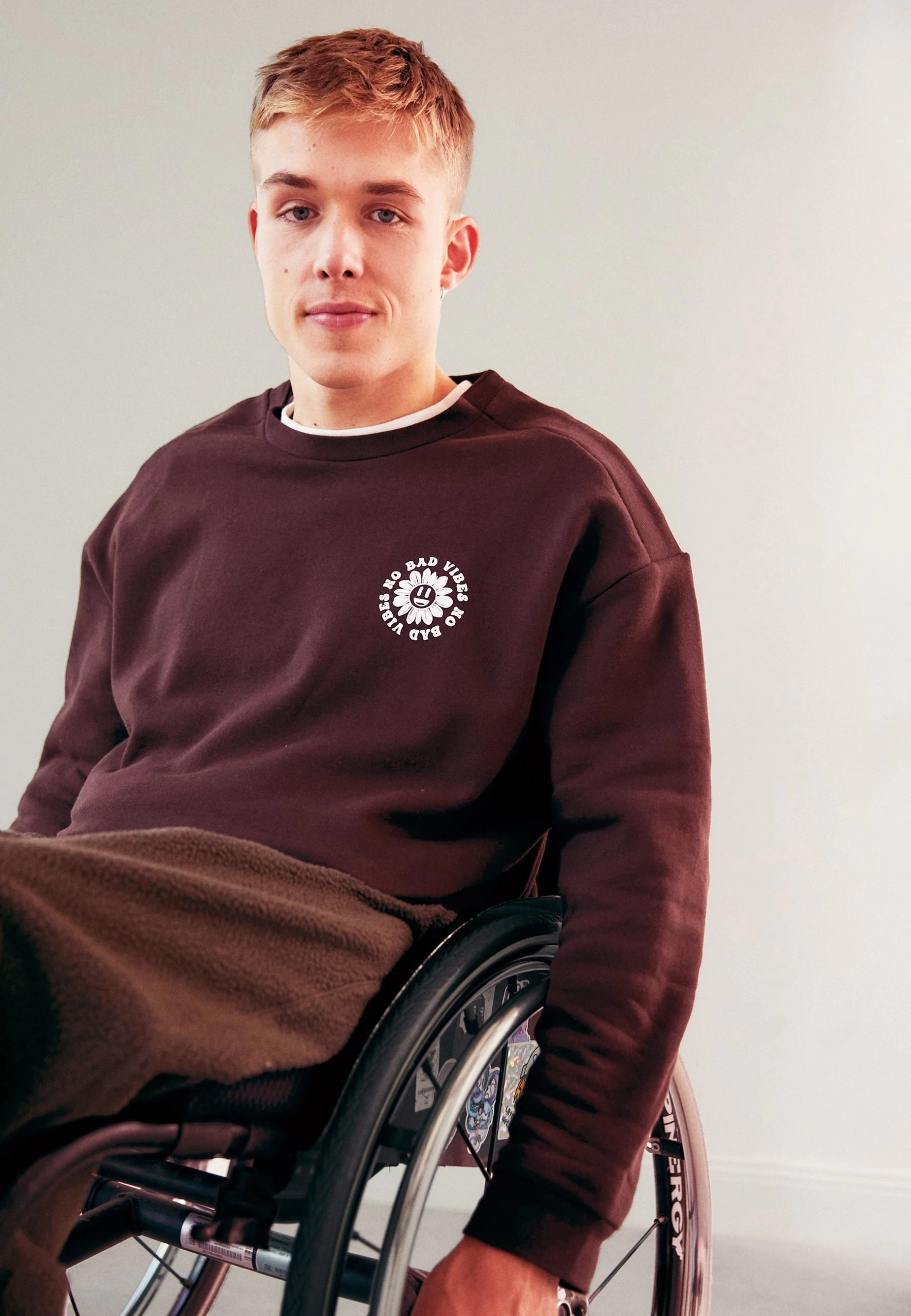 YOURTURN Unisex - Sweatshirt - Dark Brown 1 YOURTURN Unisex - Sweatshirt - Dark Brown