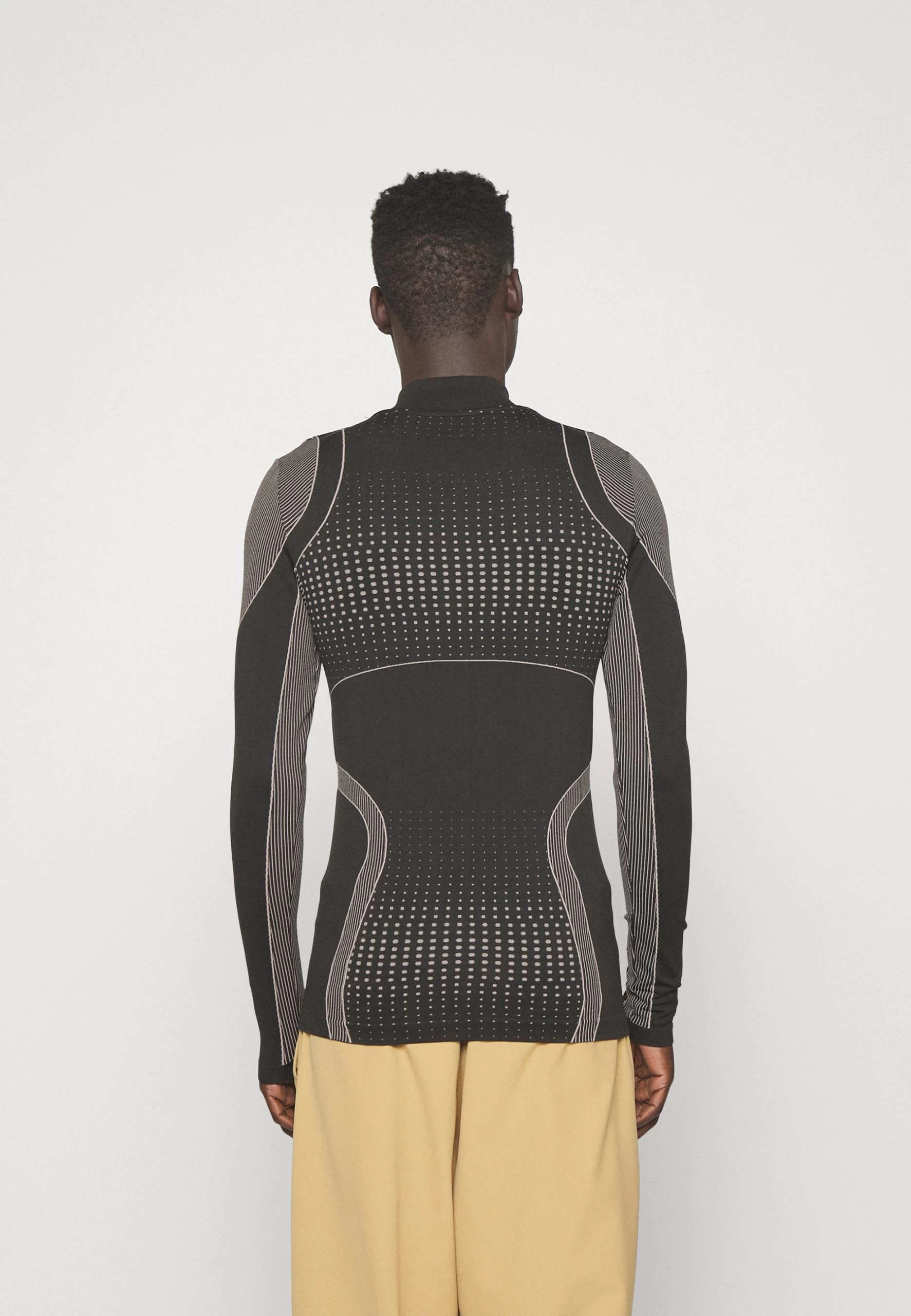 YOURTURN Jaquard Sports Unisex - T-Shirt À Manches Longues - Black 3 YOURTURN Jaquard Sports Unisex - T-Shirt À Manches Longues - Black – Image 3