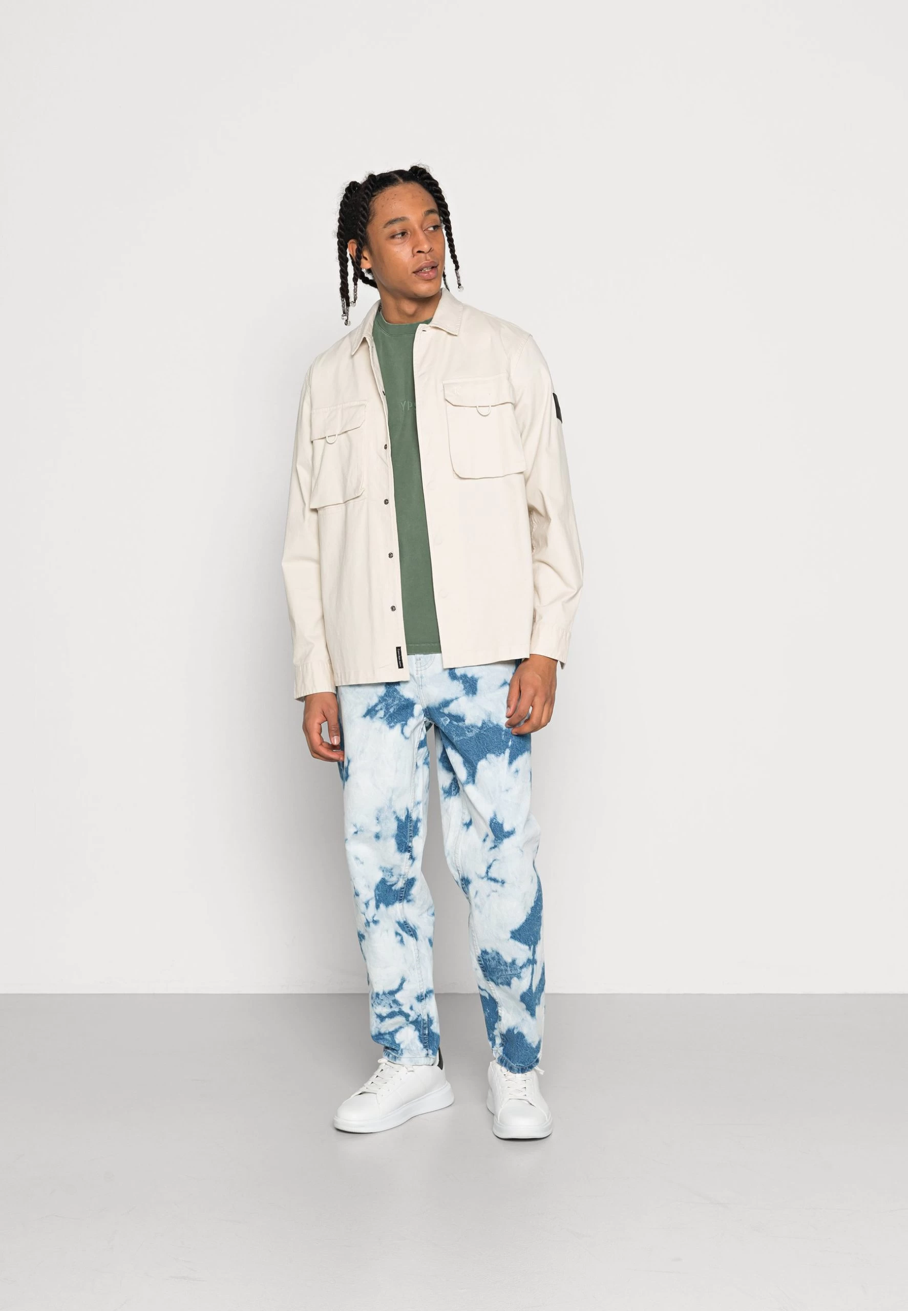 YOURTURN Unisex Moonwash Unisex - Jean Boyfriend - Light Blue Denim 2 YOURTURN Unisex Moonwash Unisex - Jean Boyfriend - Light Blue Denim – Image 2