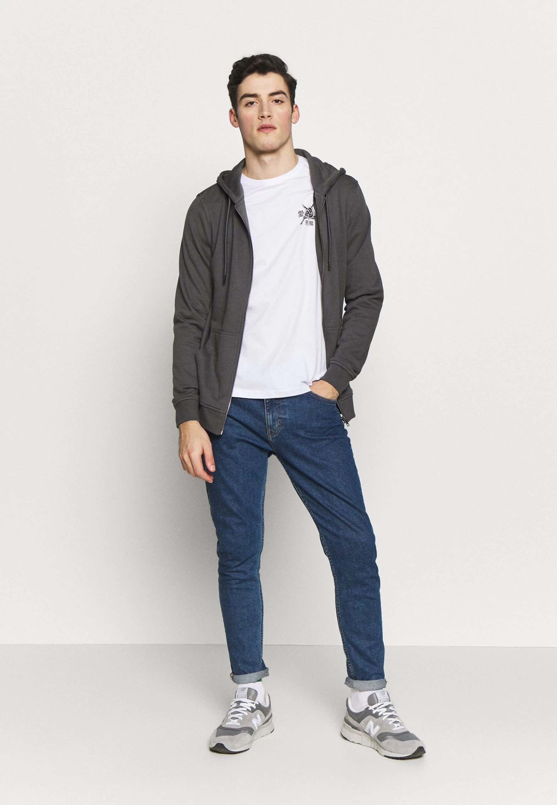 YOURTURN T-Shirt À Manches Longues - White 2 YOURTURN T-Shirt À Manches Longues - White – Image 2