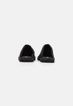 YOURTURN Unisex - Chaussons - Black 8 YOURTURN Unisex - Chaussons - Black -Mode-YOURTURN a35d6f2c4b0d4603bf31b8659dc70b71