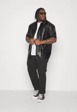 YOURTURN Unisex - Chemise - Black -Mode-YOURTURN ac12be95444348a2a913947a3975818a