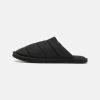 YOURTURN Unisex - Chaussons - Black