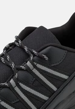 YOURTURN Unisex - Baskets Basses - Black 11 YOURTURN Unisex - Baskets Basses - Black -Mode-YOURTURN b65352bc91854bf8b2a7bd1dde33e6cf