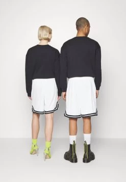 YOURTURN Unisex - Short - White -Mode-YOURTURN e54f457ef8e24e7c9a840a567120bedd