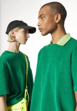 YOURTURN Unisex - T-Shirt Basique - Green -Mode-YOURTURN fe42032137b84feba7e6e68d933211ed